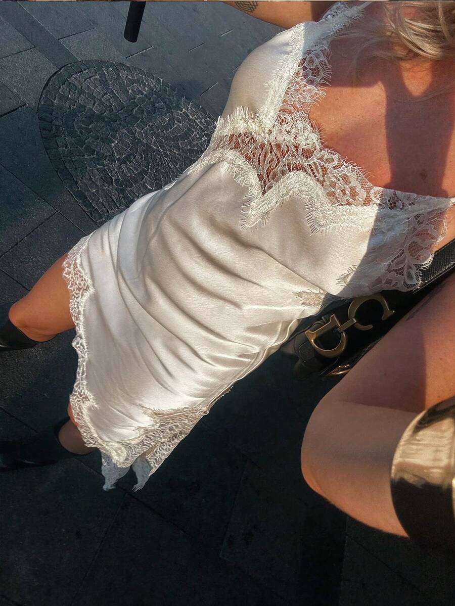 Kanten damesjurken Satijn asymmetrische zomerfeestjurken Korte jurken Vrouwelijke elegante nieuwe pyjama's Mouwloos sexy bruin zwart dames jurken zonder rug